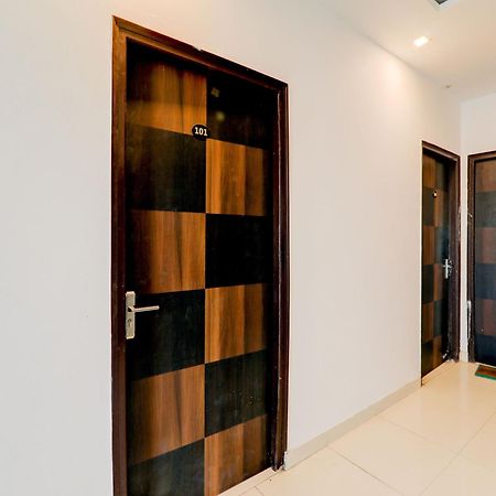 Super Collection O Kiara Guest House Lucknow Zewnętrze zdjęcie