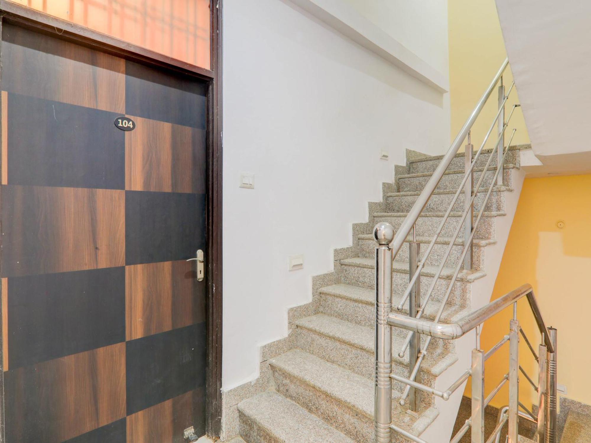 Super Collection O Kiara Guest House Lucknow Zewnętrze zdjęcie